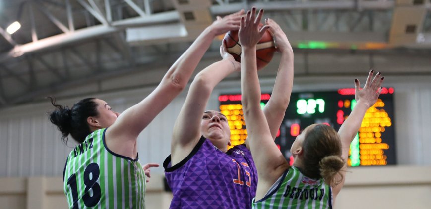 PROFESYONEL KADIN BASKETBOL A TAKIMIMIZ