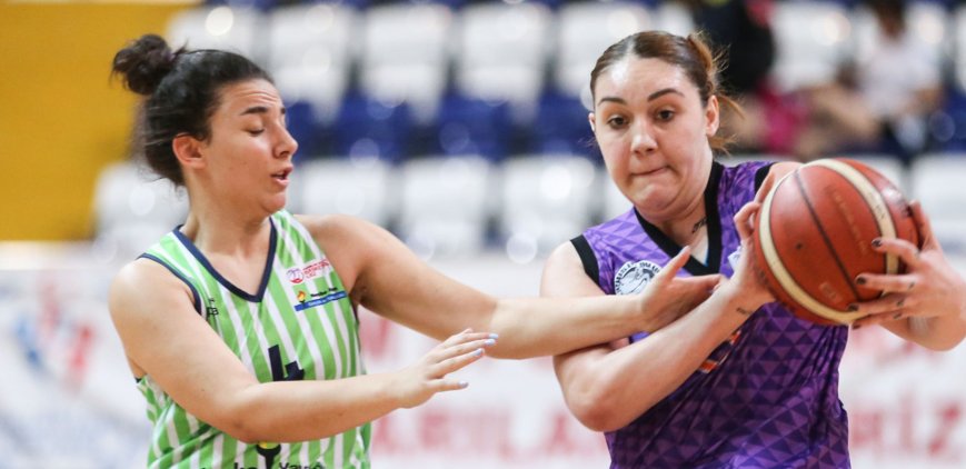 PROFESYONEL KADIN BASKETBOL A TAKIMIMIZ